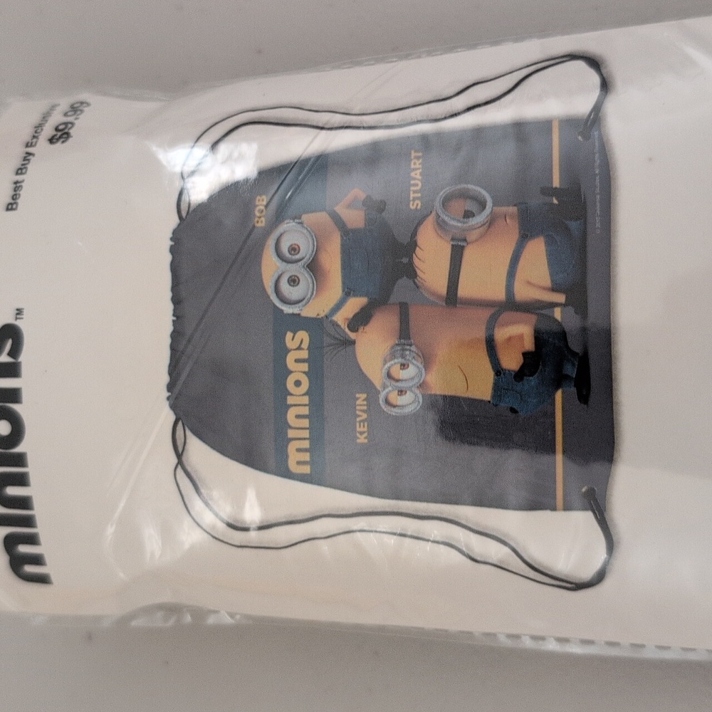 NIB - Minions Drawstring Backpack - Picture 4 of 4